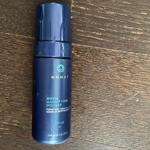 Monat moxie magnifying mousse